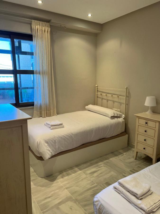Apartamento Atico Primera Linea De Playa. *