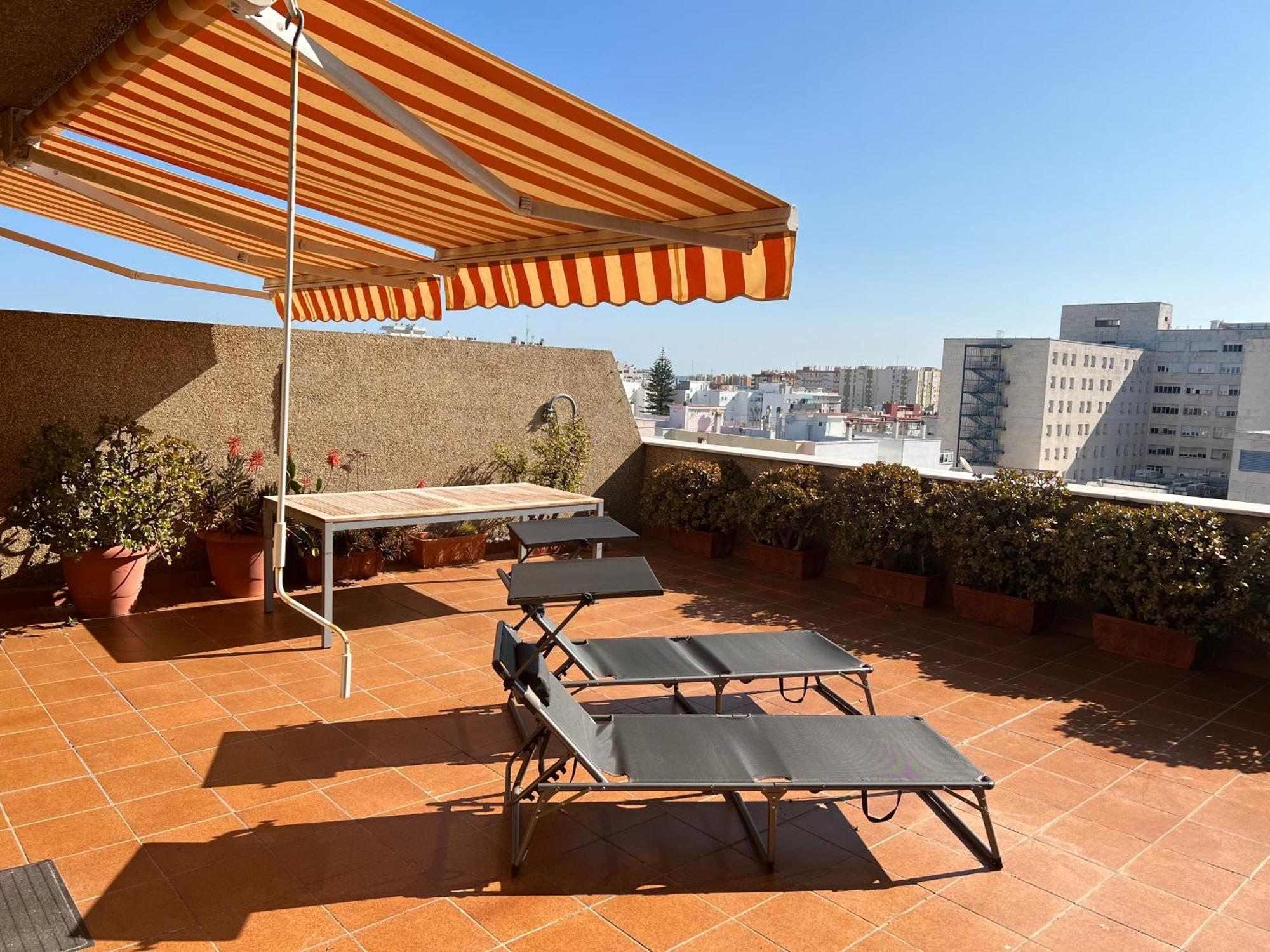 Apartamento Atico Primera Linea De Playa. *