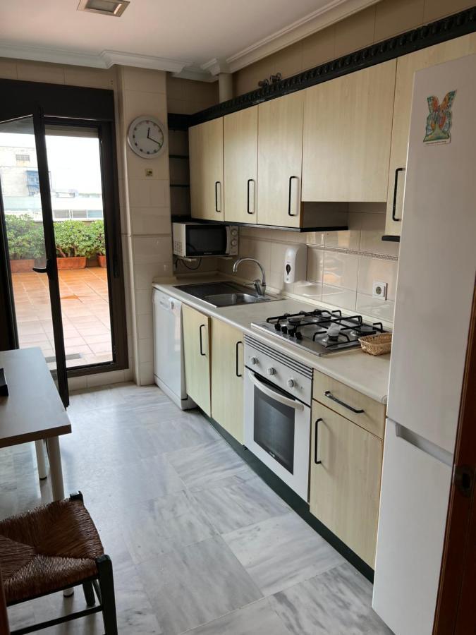 Apartamento Atico Primera Linea De Playa. Cádiz